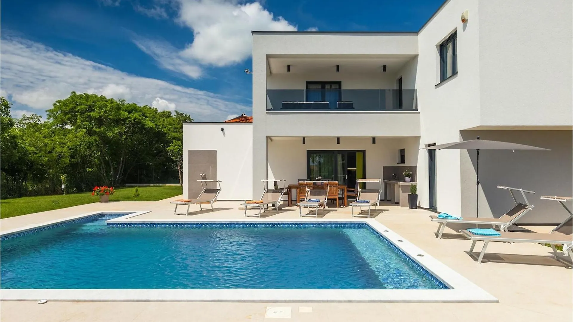 Villa Lucas Pula
